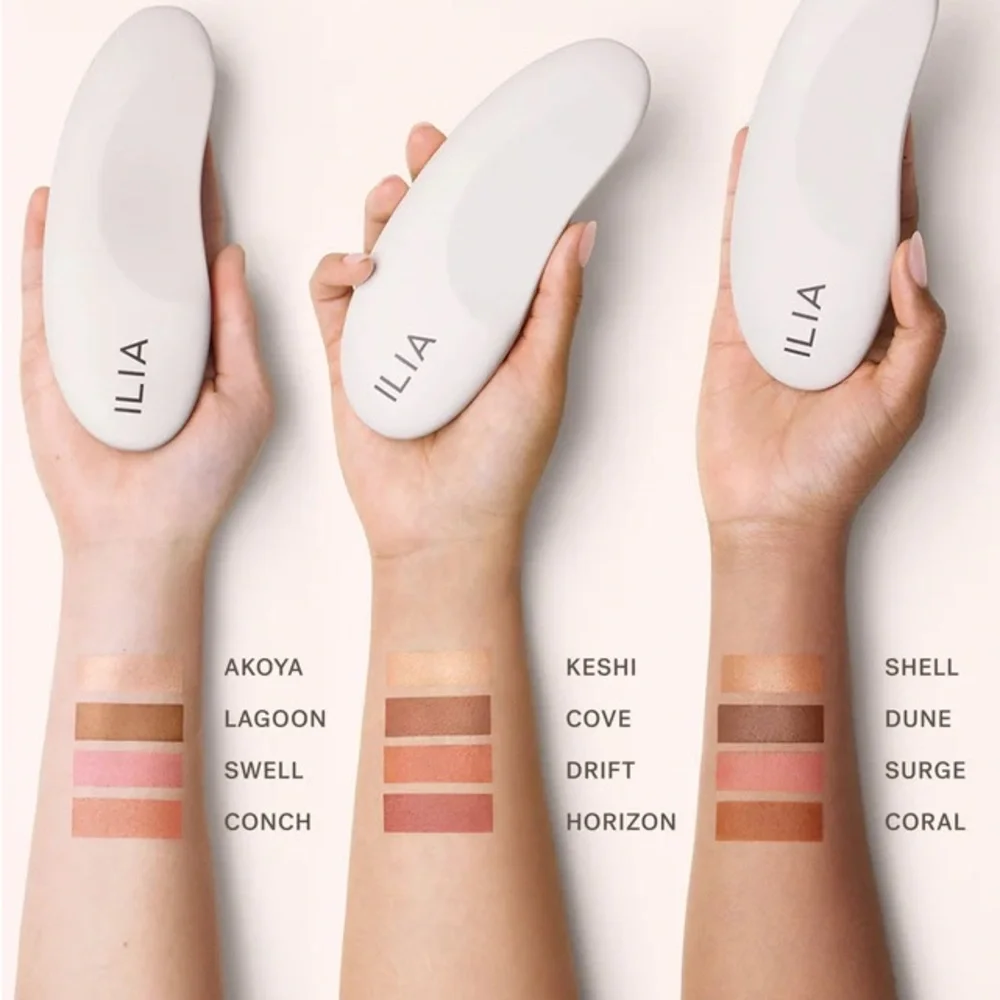 ILIA Limited Edition The Ethereal Baked Face Palette in Medium